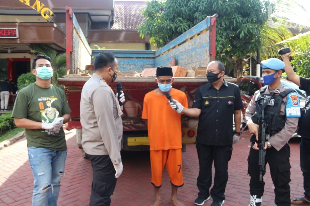 Bawa Kayu Jati Curian, Sopir Truk Ditangkap Polisi