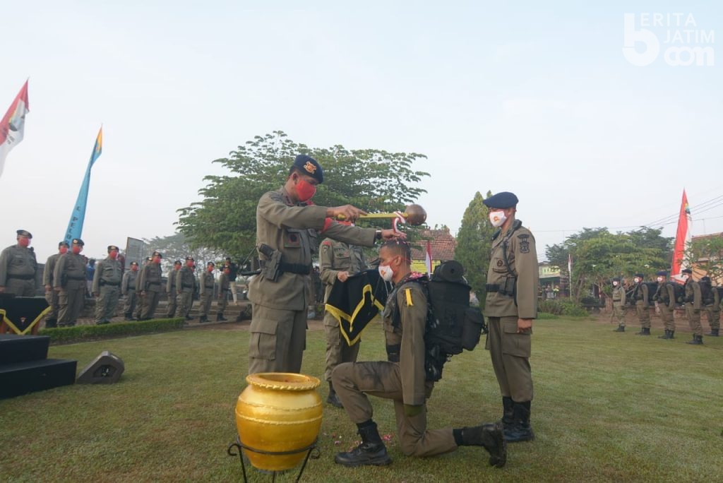 50 Bintara Remaja Satbrimob Polda Jatim Ikuti Prosesi Pembaretan di Candi Tikus Trowulan
