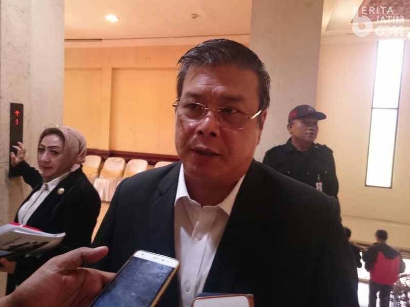 Larangan Operasional Karaoke hingga Panti Pijat Dinilai Tendensius
