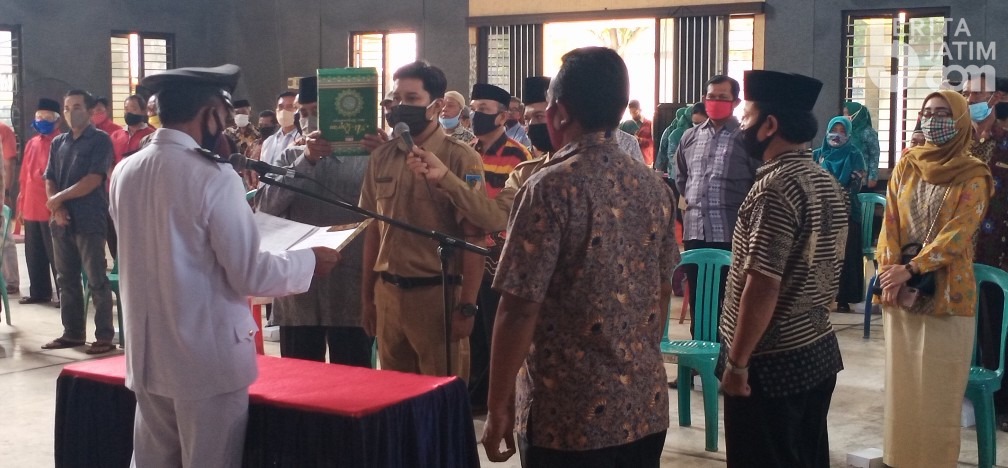 Laksanakan Putusan PTUN, Kades Purwokerto Lantik Fitra Jadi Kaur Perencanaan