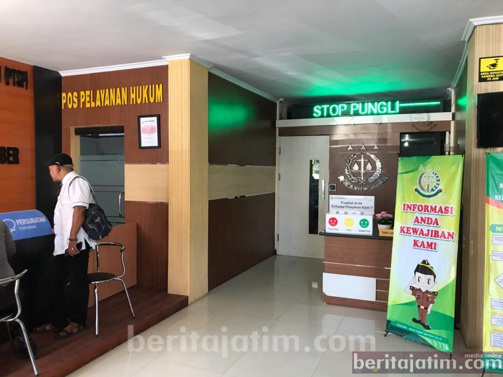 Sidang Perdana Tipikor Pasar Manggisan Jember Ala New Normal