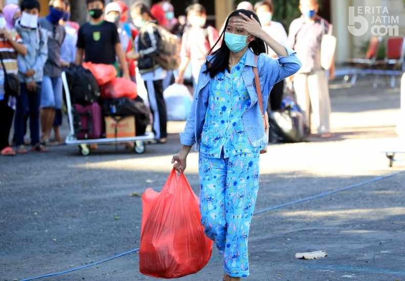 Sebelum Pulang, Pasien Isolasi di Surabaya Lakukan 2 Kali Swab