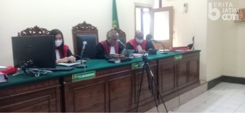 Hakim Nyatakan Sidang Memiles Berlanjut