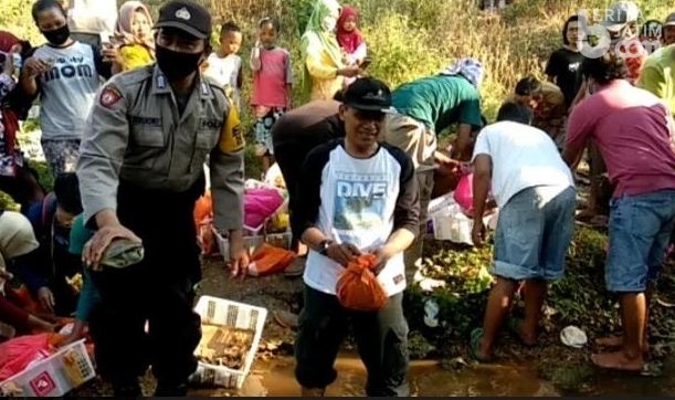 Cara Unik Warga Dander Rawat Ekosistem Sungai