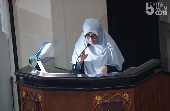 Fraksi PKS Makzulkan Bupati Faida dengan Pantun