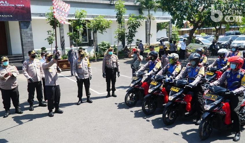 Alumni Akpol 91 Beri Bantuan ke Masyarakat dan Keluarga Polri yang Berjuang Lawan Corona