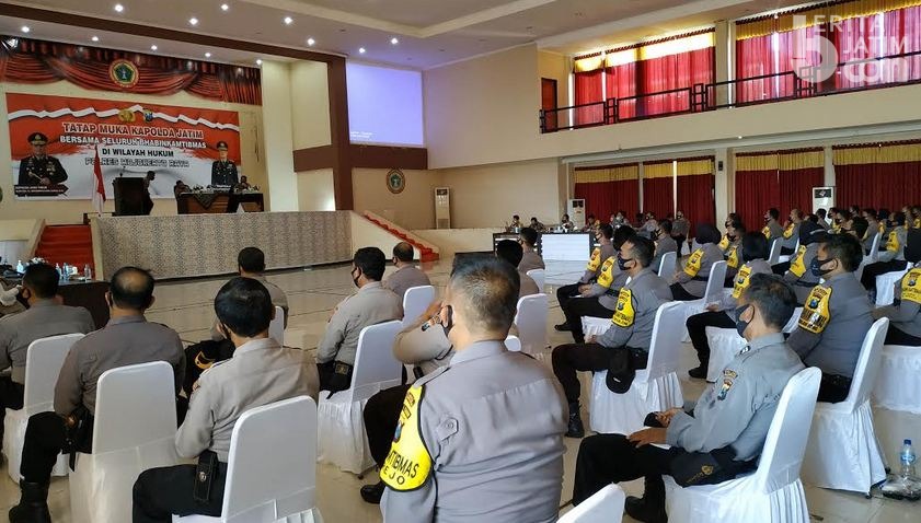 Mojokerto Raya Masih Zona Merah, Kapolda Jatim Deadline 2 Minggu