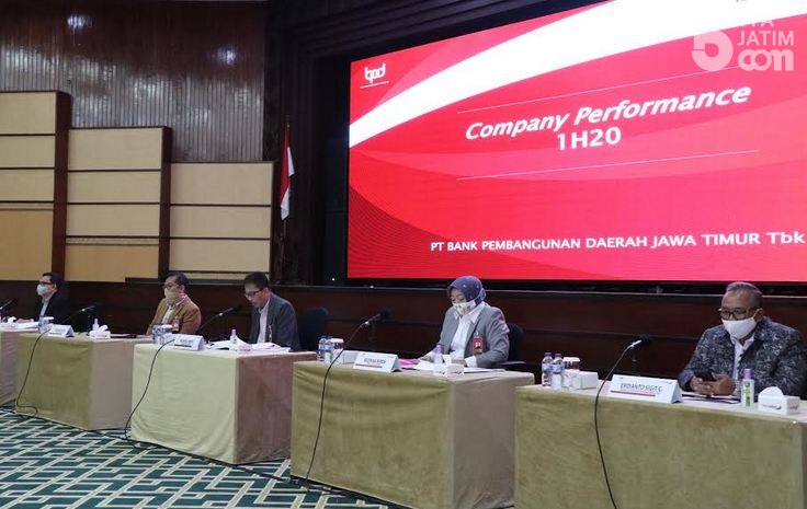 Cukup di Rumah, Nasabah Bank Jatim Bisa Manfaatkan E-Channel