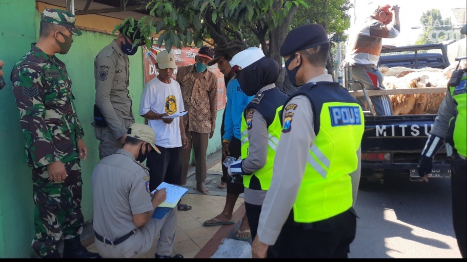 Tak Pakai Masker, Puluhan Warga Tuban Terjaring Razia