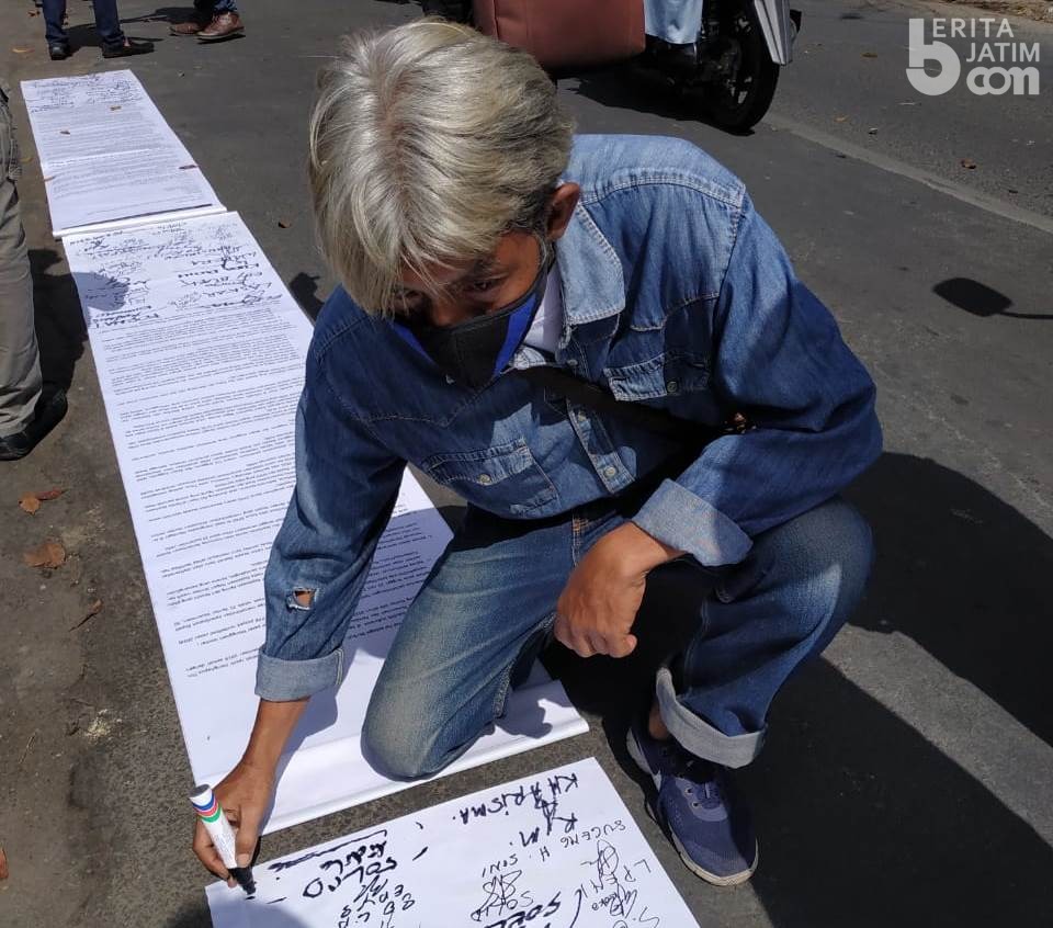 Gerakan Reformasi Jember Tuntutan Kepala Kejaksaan Negeri Dicopot
