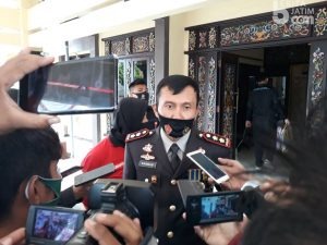 Kasus OTT Pungli Pasar Lenteng, Polisi Sita Uang Tunai Rp 17.300.000