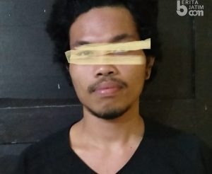 Pemuda Bersenjata Parang Mengamuk di Balai Desa saat Pencairan BLT