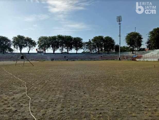 Rumput Gelora 10 November Tambaksari Sudah Sesuai Standar FIFA