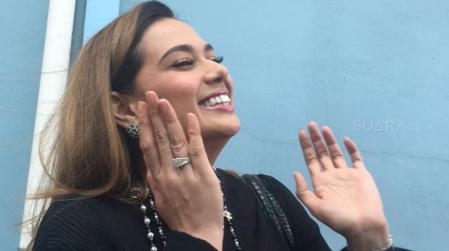 Chaterine Wilson Belum Dibesuk Teman Artis
