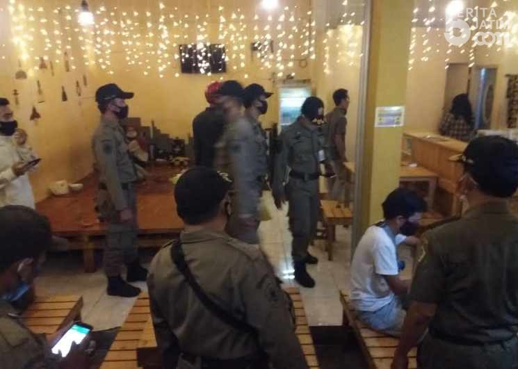Jam Malam Berlaku, Kasus Covid-19 di Gresik Malah 923 Orang