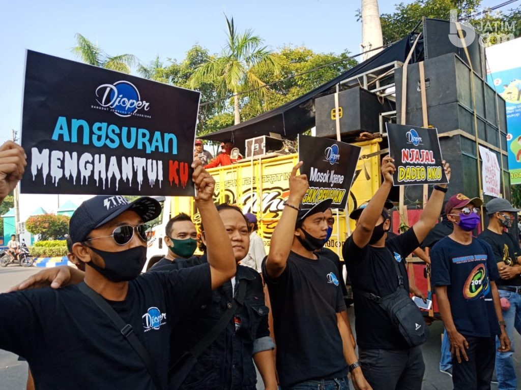 Sepi Job, Biduan dan Tukang Sound Demo Bupati Jombang