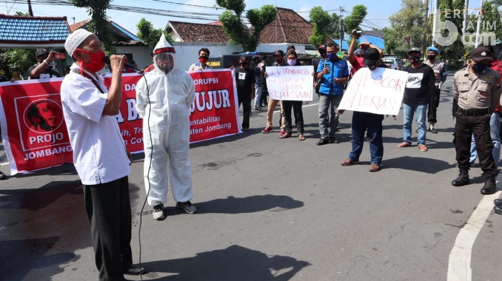 Projo Desak Kejari Jombang Tuntaskan Kasus Korupsi