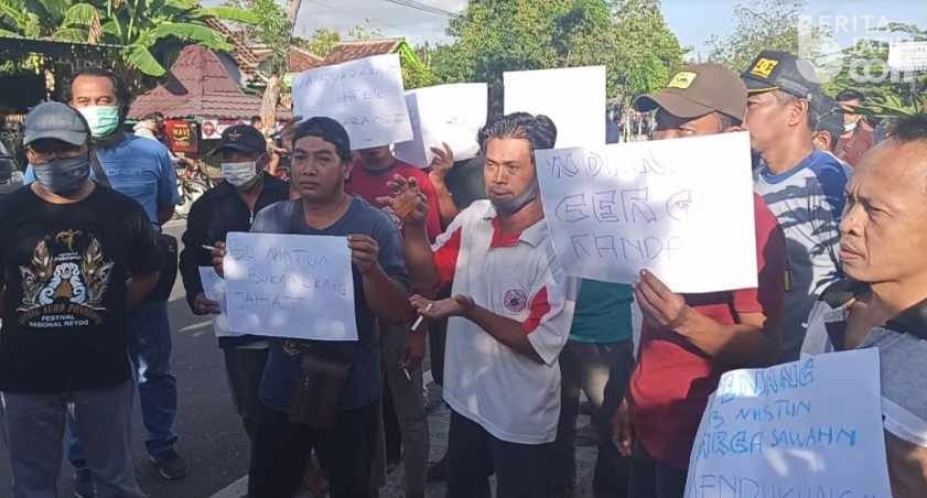 Warga Beramai-ramai Simpati Kepada Mistun, Si Pembangun Pagar yang Tutup Jalan Tetangganya
