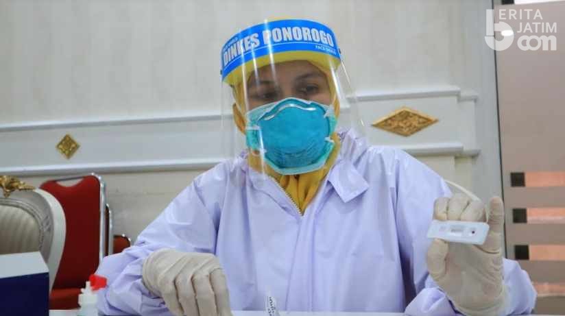 Rawat Pasien Covid-19, Satu Nakes di Ponorogo Positif
