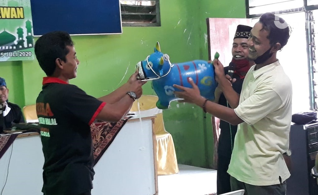 Juleha Jombang Berbagi Jurus Melumpuhkan Hewan Kurban