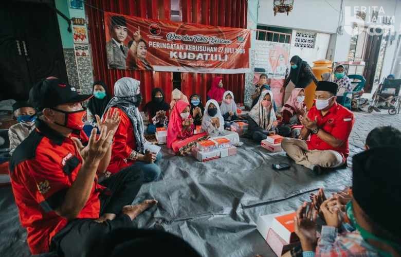 Anak Yatim di Surabaya Kompak Doakan Pejuang Demokrasi