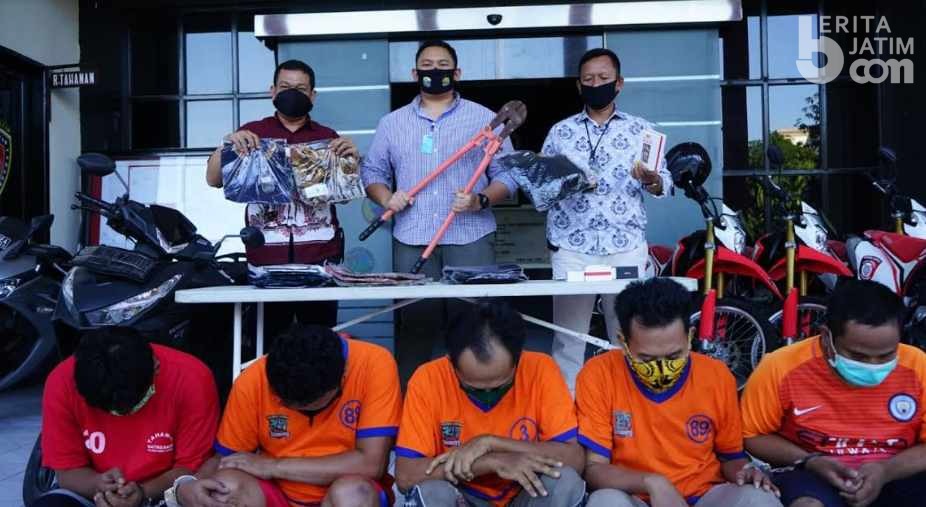 Bawa Gunting Baja, Komplotan Pembobol Ruko Dibekuk Polrestabes Surabaya