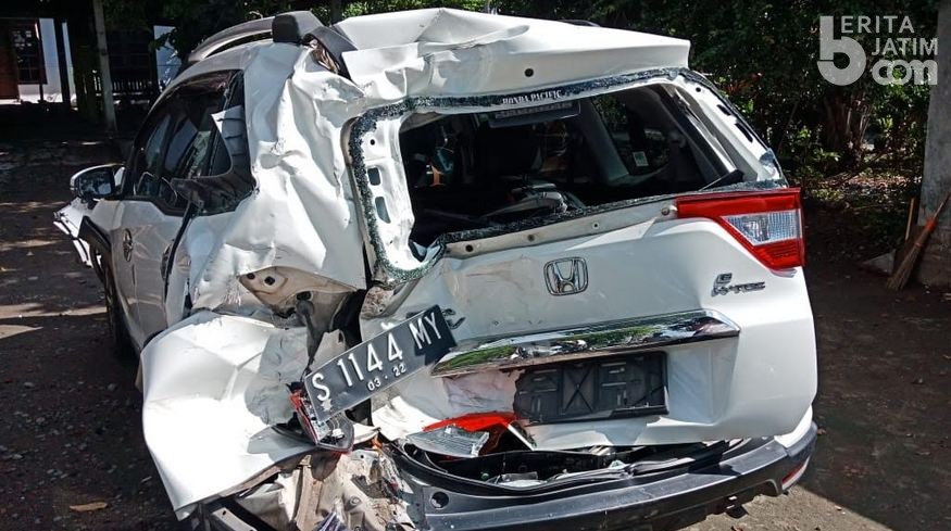 Kecelakaan Beruntun di Jombang, Tiga Orang Luka Berat