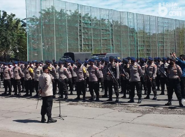 Terminal Curah dan Log Gresik Beroperasi Lagi