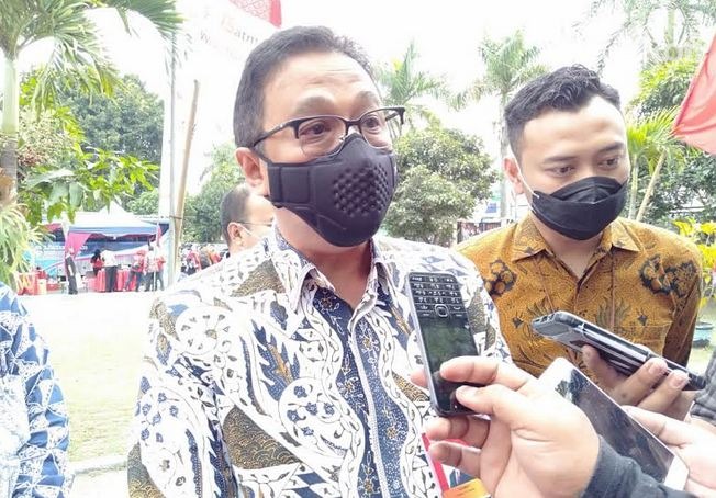 Bank Jatim Bantu 20 Unit Mesin Administrasi Kependudukan