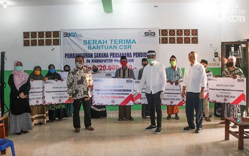 SIG Bangun Fasilitas Sekolah di Pasuruan dan Bogor