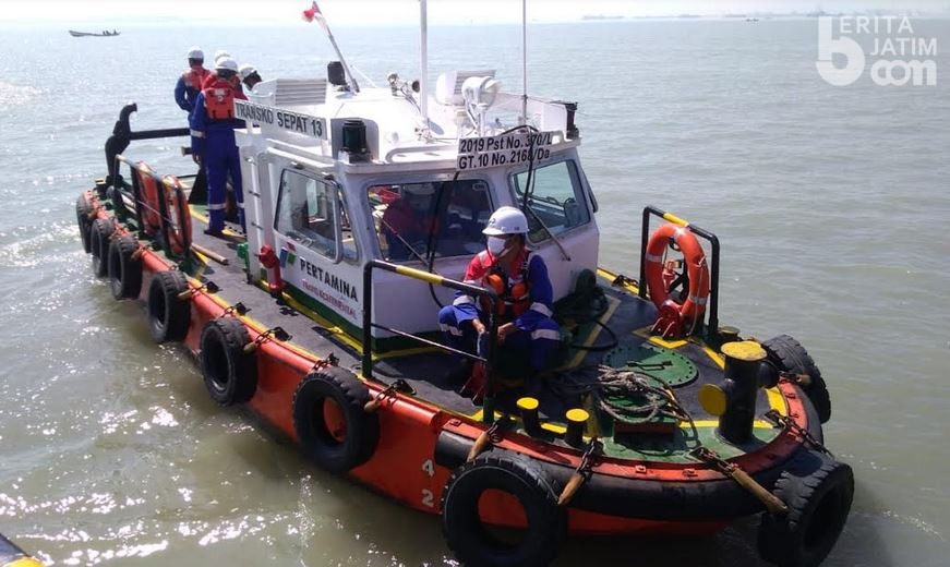 Pelabuhan Gresik Gelar Simulasi Penanganan Pencemaran Lingkungan