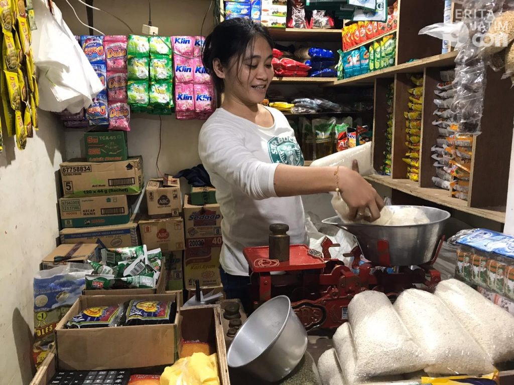 Pedagang Pasar Gresik Kembali Ditarik Retribusi