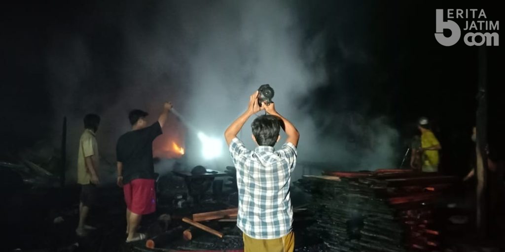 Gudang Kayu di Pare Kediri Ludes Dilalap si Jago Merah