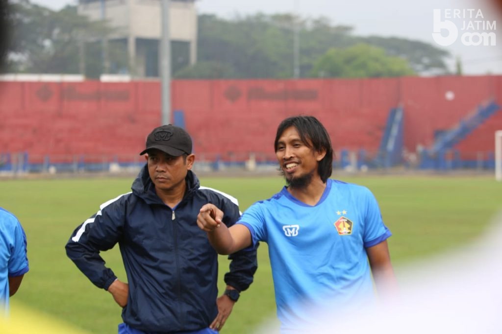 Budi Sudarsono Resmi Pelatih Persik Kediri