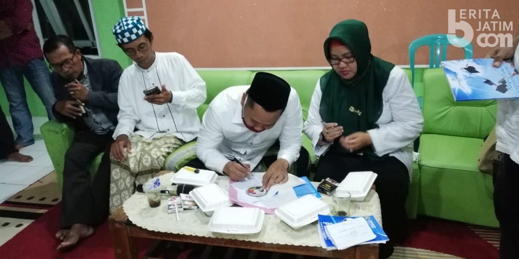 Nelayan Pulau Bawean Dukung Pasangan Gus Yani-Bu Min
