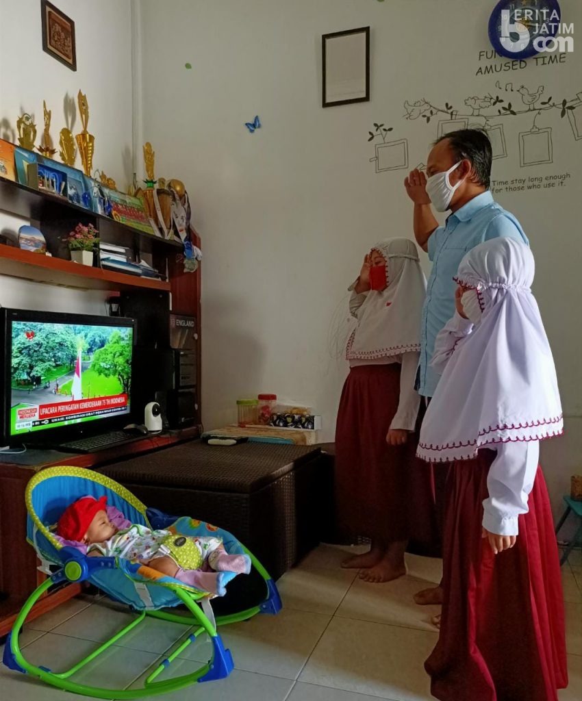Wujud Loyalitas, Pegawai Pelindo 3 Antusias ikuti Upacara HUT RI 75 Secara Virtual