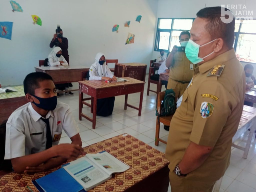 KBM Daring Kurang Cocok, Pemkab Sampang Uji Coba Pembelajaran Tatap Muka