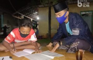 Mahasiswa KKN Bimbing Siswa Melalui Program Bimjar