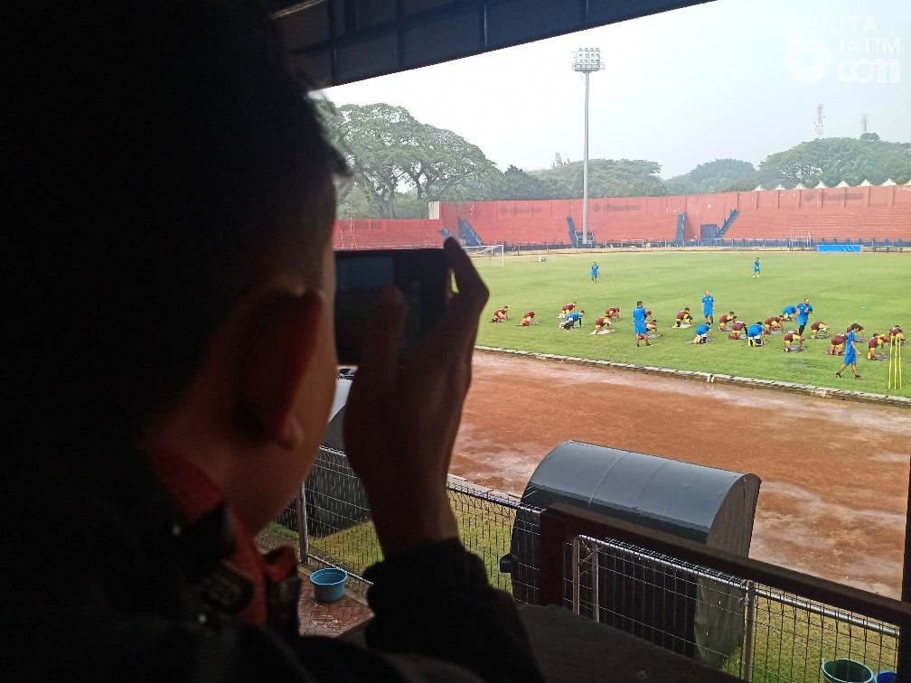 Terapkan Protokol Kesehatan, Persik Latihan Perdana