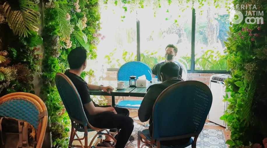 De Forest Restoran Modern Berkonsep Alam Layak Dicoba