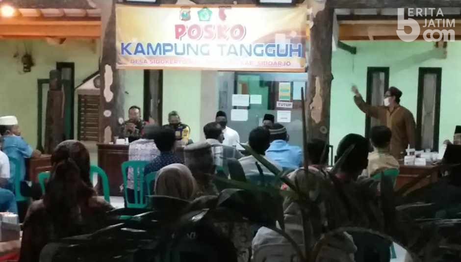 Warga Sidokerto Buduran Sidoarjo Minta Modin Mundur