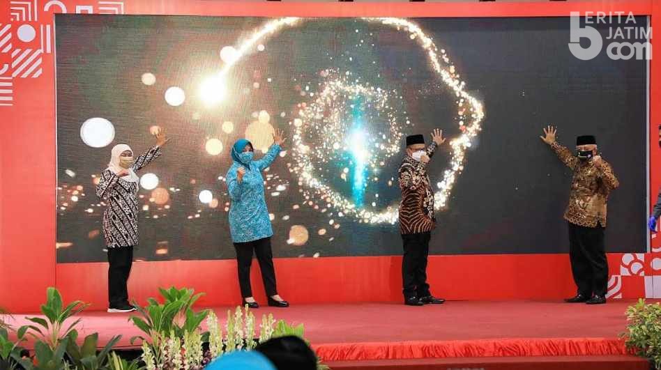 Mendagri Bersama Gubernur Khofifah Launching Gerakan 26 Juta Masker!
