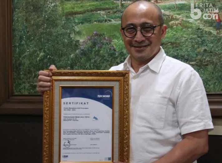 PJT I Terima Sertifikat Sistem Manajemen Anti Penyuapan ISO 37001:2016