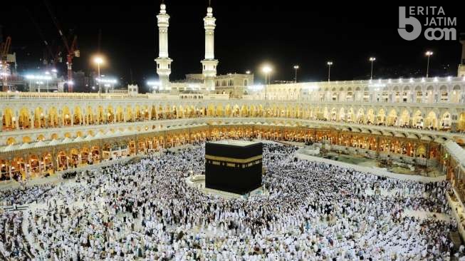 Musim Haji, Masjidil Haram Disemprot 1.500 Liter Desinfektan Setiap Hari