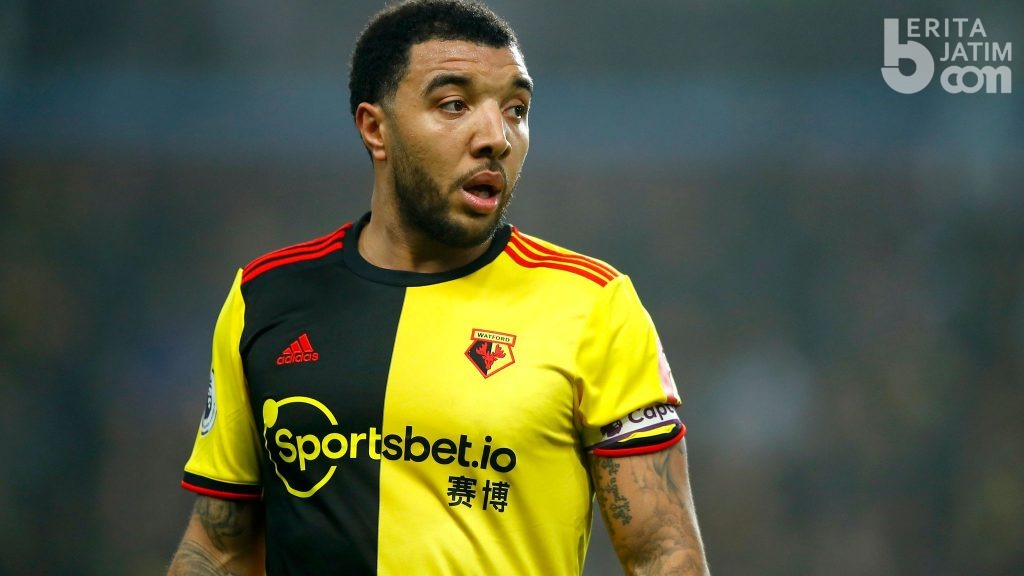 Mourinho Tertarik Datangkan Striker Gaek Troy Deneey ke Spurs