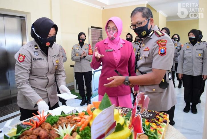 Polwan Sidoarjo Siap Jawab Tantangan di Masyarakat