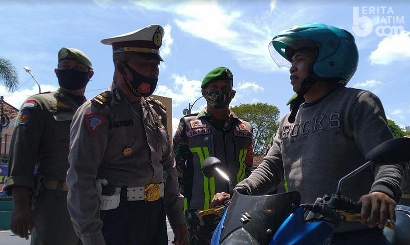 Banyuwangi Tindak Warga Tak Bermasker