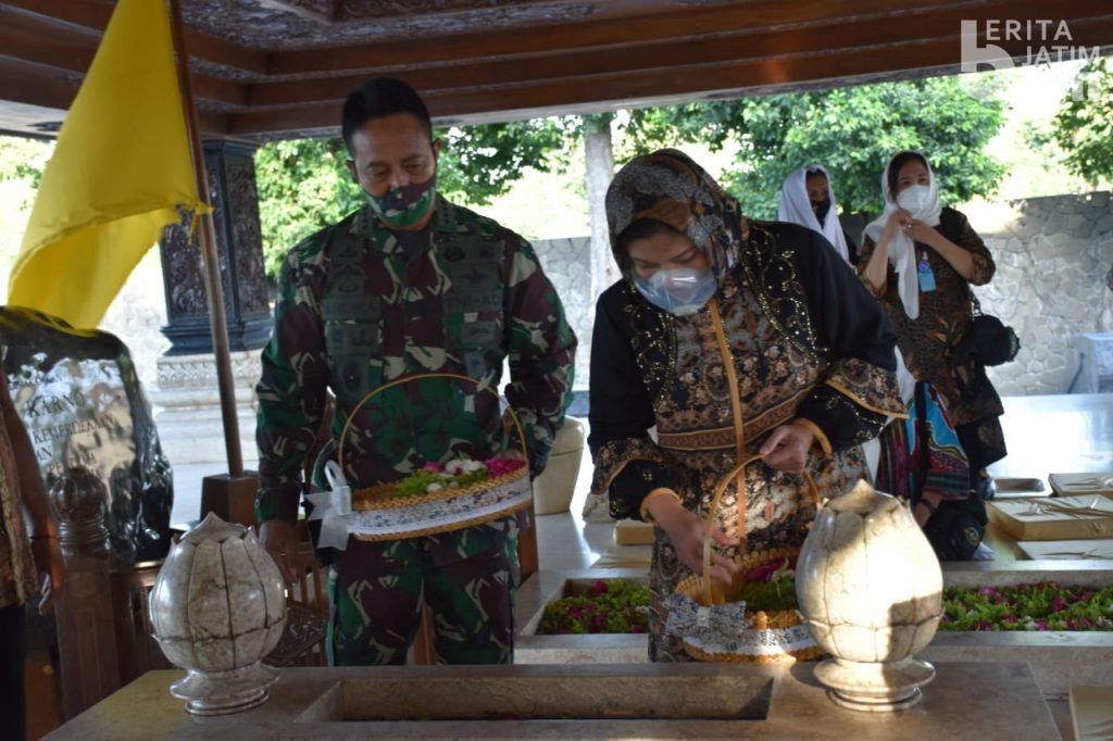 KSAD Jenderal Andika Perkasa Tabur Bunga di Makam Bung Karno