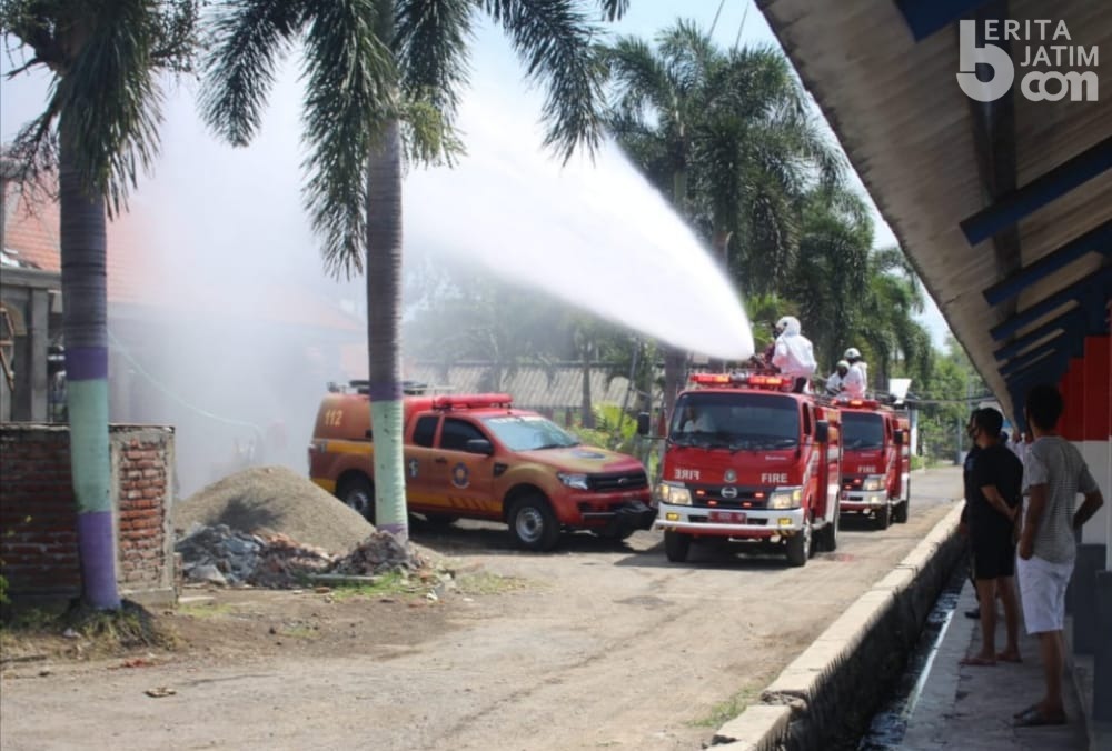 Pasca Warga Binaan Positif Covid-19, Lapas Porong Disemprot Disinfektan