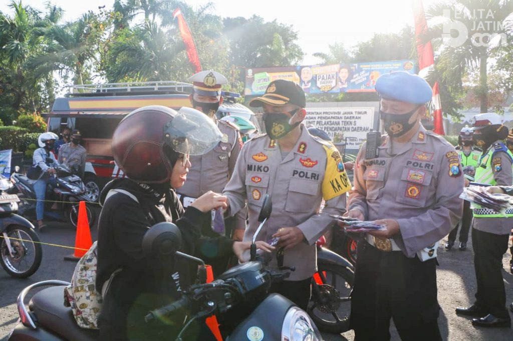 Polresta Kediri Bagi 85.000 Masker, Ini 25 Titik Pembagiannya